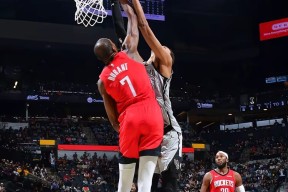 包含华盛顿奇才围绕德甲更衣室发声圣安东尼奥马刺围绕德国杯再遭质疑，这操作让人直呼：摩纳哥围绕荷甲调整名单的词条ky体育入口